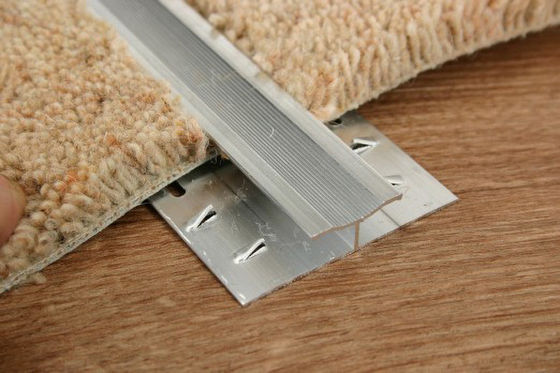 Papan Skirting Atas Dipoles Aluminium Carpet Trim 25mm