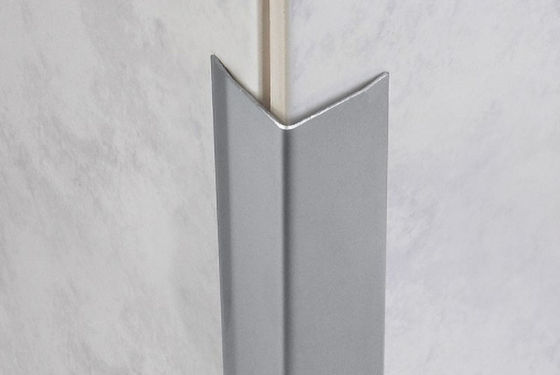 Protect The Edge Of The Ceramic Tile : The Aluminium Extrusion Profile tile Trim