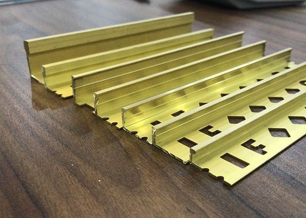 Gold 3.0m Decorative Brass Trim Strips Furniture Decoration