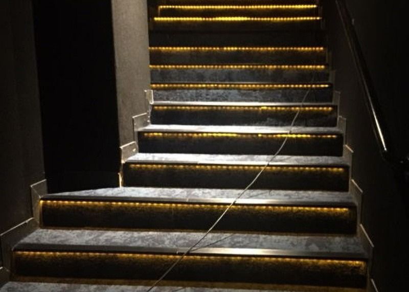 Tangga Anti Selip Strip Profil Aluminium LED Profil Ekstrusi Aluminium