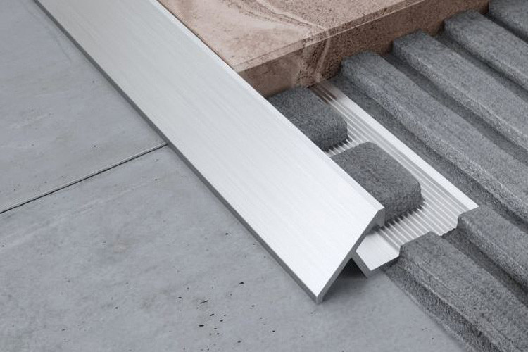 Round Shape Stainless Steel Tile Trim For Industrial